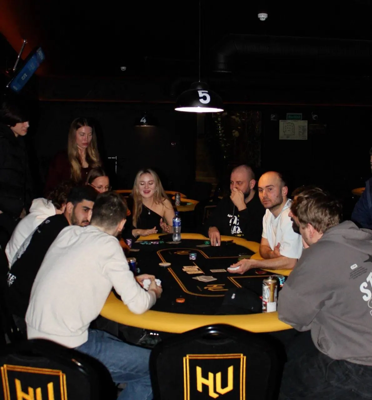 Фотография клуба HEADS UP POKER CLUB