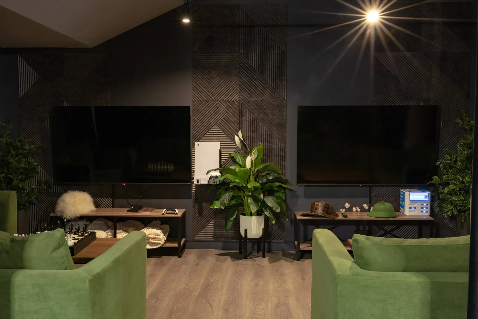 Фотография клуба ROYAL покер&lounge