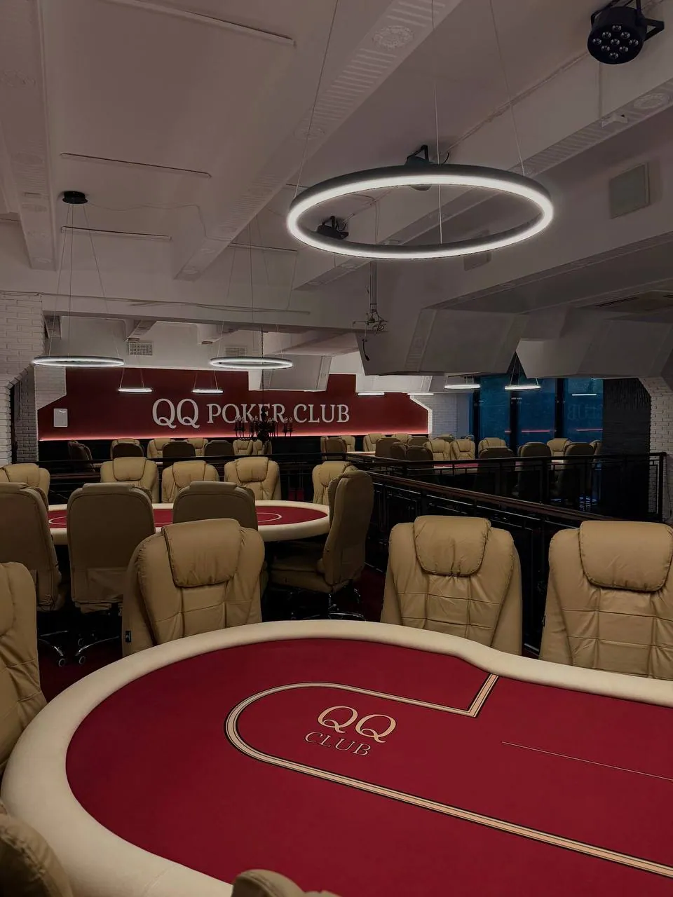 Фотография клуба QQ POKER CLUB