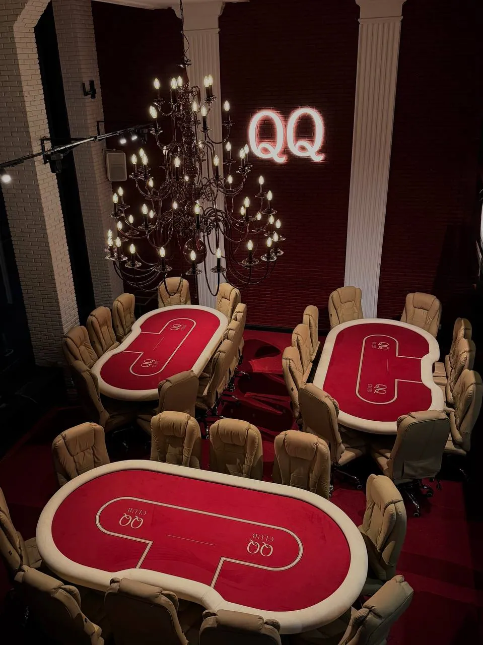 Фотография клуба QQ POKER CLUB