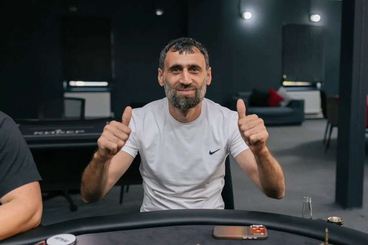 Покерный клуб Кикер — фото зала, Абинск